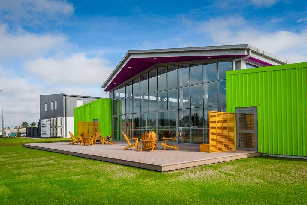 Lylo Christchurch Airport Exterior foto The Green Building