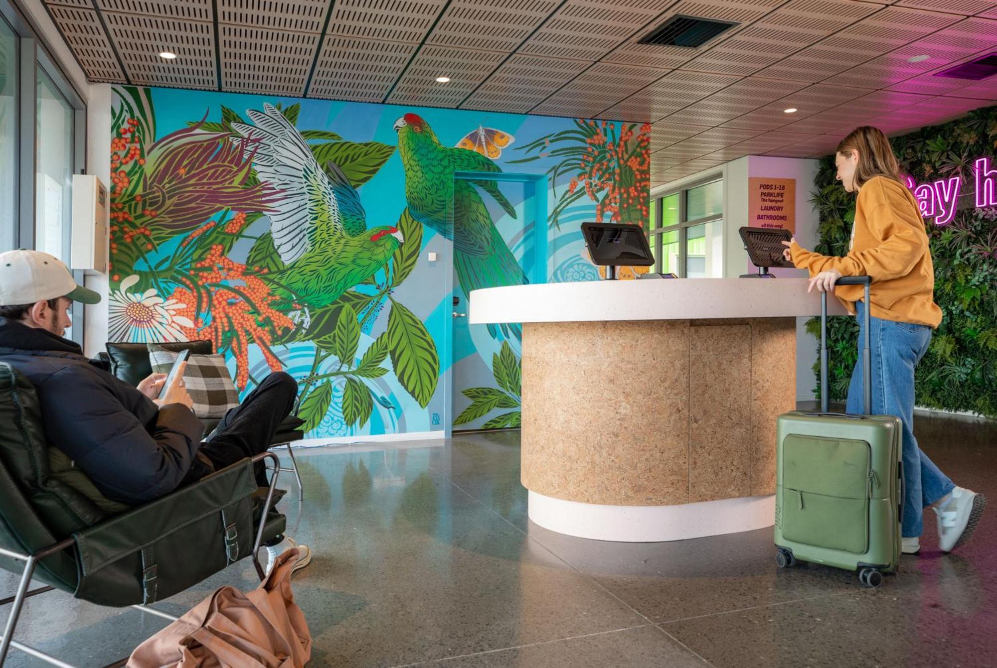 Lylo Christchurch Airport Exterior foto The lobby of the hotel